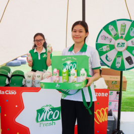 Nước Dừa Vico Fresh Tiếp Sức Cho Các Runners Tại Giải Chạy Vibrant Race - Family Version